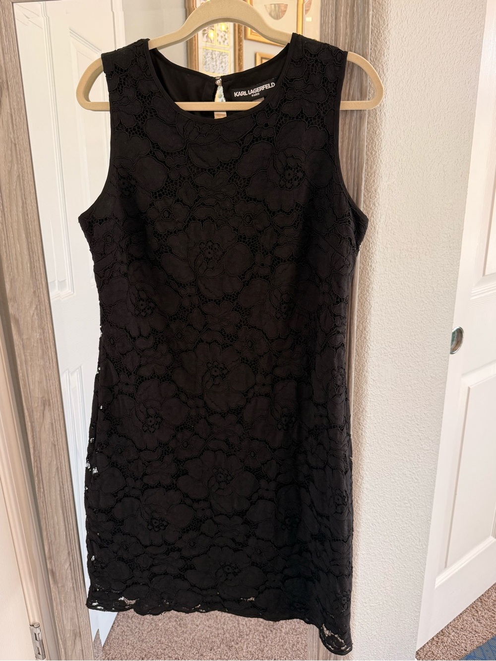 Karl Lagerfeld Black Floral Lace Shift Dress